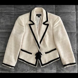 LAST CHANCE! NWT Bebe Cream Blazer w/ Black Trim Size XS